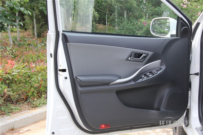 2014款 1.5L 新視界版手動豪華型