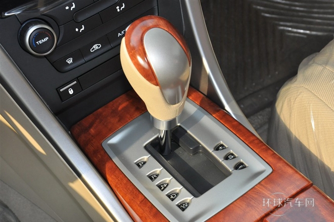 2013款 掀背 1.8T 自動精英版