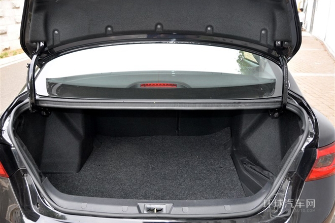 2014款 1.5L 新視界版手動尊貴型