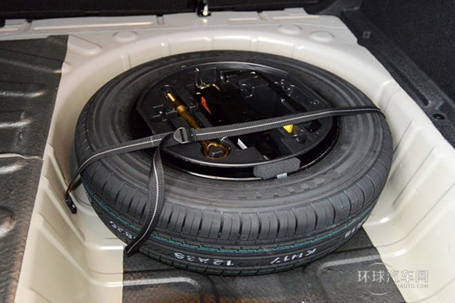 2013款 三廂 1.6L 手動品享型