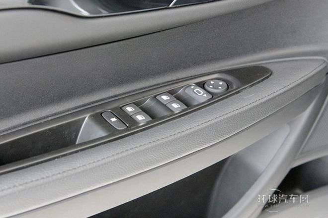 2013款 三廂 1.6L 手動品享型