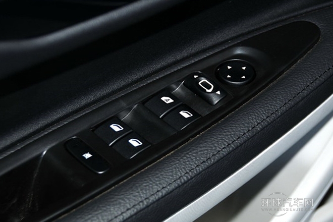 2013款 三廂 1.6L 自動(dòng)品尚型