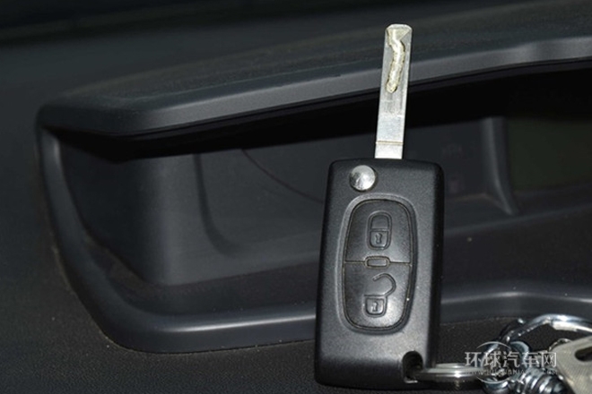 2013款 三廂 1.6L 手動品尚型