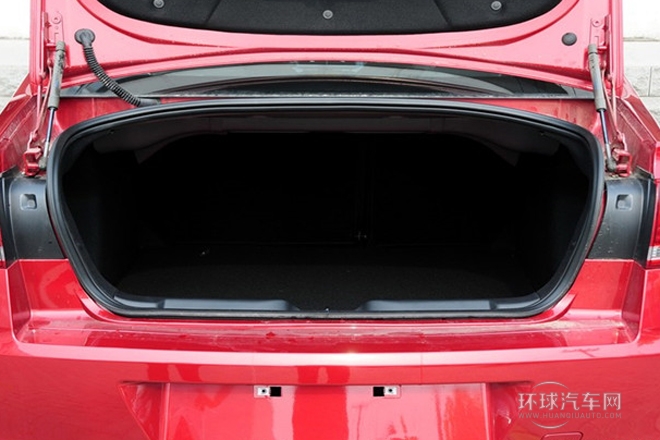 2013款 三廂 1.6L 手動品尚型