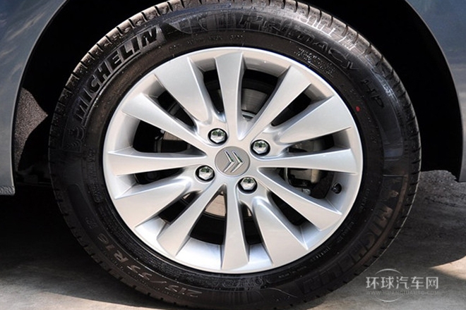 2009款 Grand 2.0L 豪華型