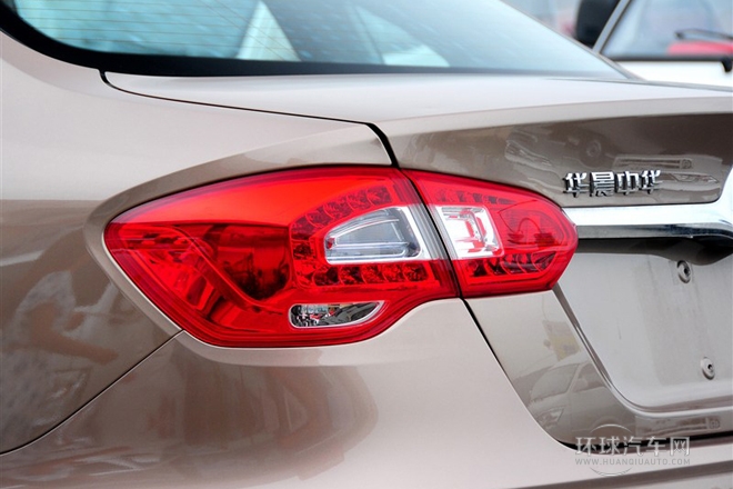 2014款 1.5T 自動豪華型