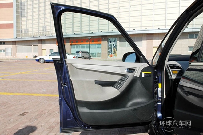 2009款 Grand 2.0L 舒適型