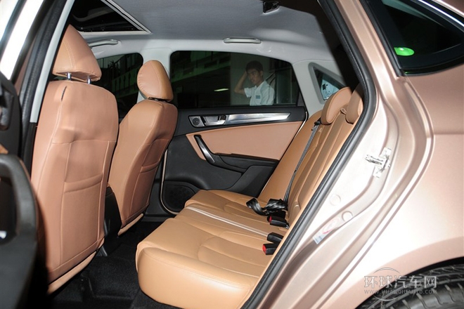 2014款 1.6L 自動(dòng)豪華型