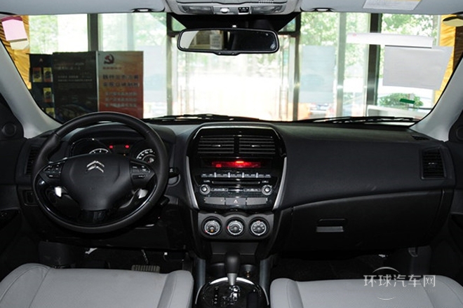 2013款 2.0L 兩驅豪華版