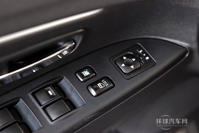 2013款 2.0L 四驅舒適版