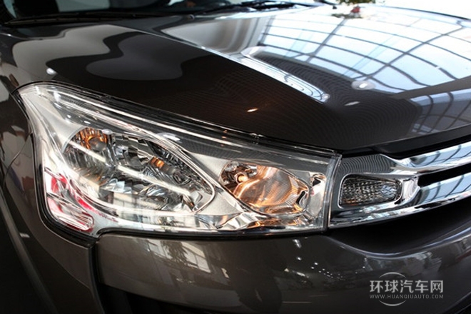 2013款 2.0L 四驅舒適版