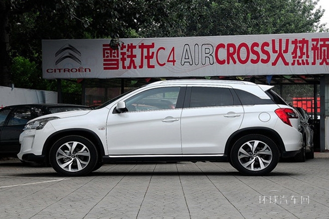 2013款 2.0L 四驅(qū)豪華版