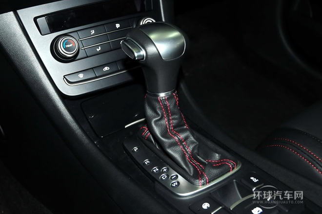 2014款 掀背 1.8T 自動性能版