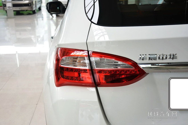 1.5T 手動兩驅豪華型