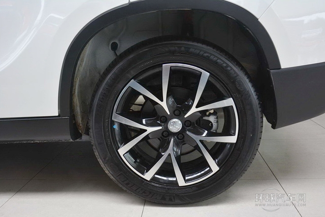 1.5T 手動兩驅豪華型