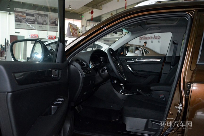 1.5T 手動兩驅運動型