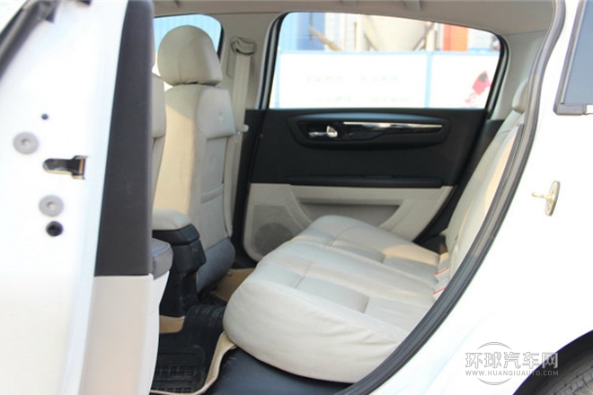 2013款 三廂 1.6L 自動品享型