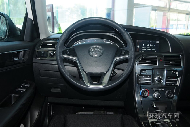 1.5T 自動兩驅(qū)運(yùn)動型