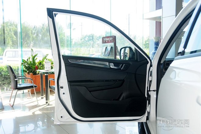 1.5T 自動兩驅運動型