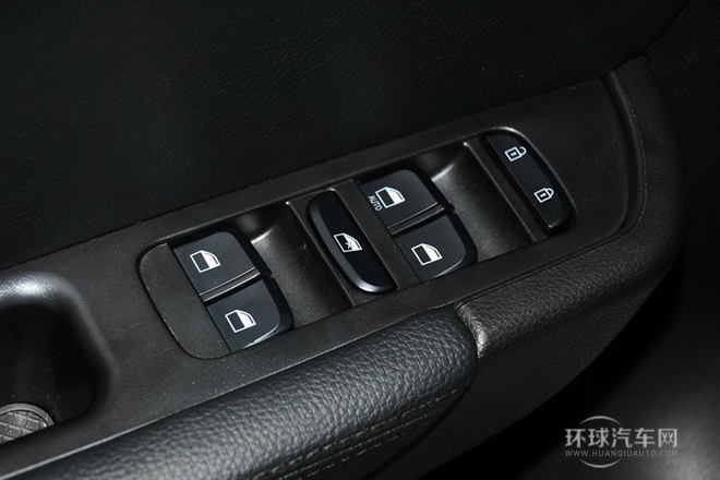 1.5T 自動兩驅運動型