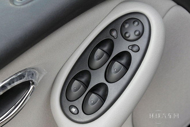 2010款 1.8T 自動加長舒適版