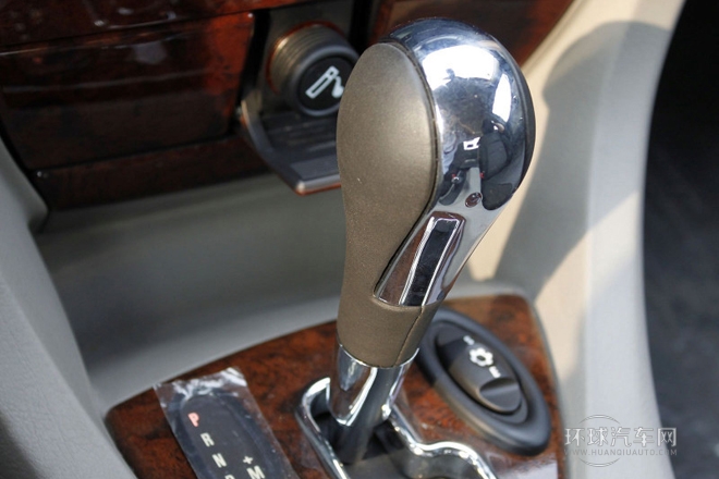 2010款 1.8T 自動加長舒適版