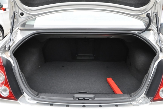 2010款 1.8T 自動精英版