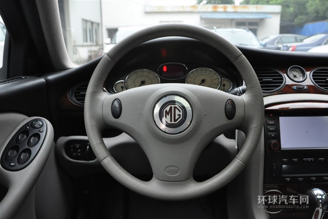 2010款 1.8T 自動精英版