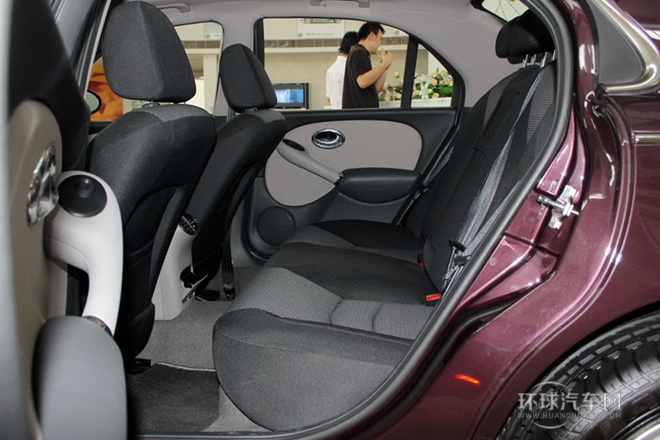 2010款 1.8T 自動舒適版