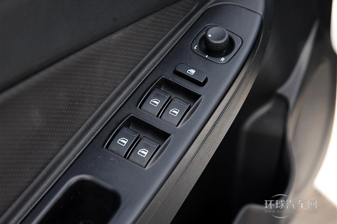 2014款 兩廂 1.5L 手動豪華型