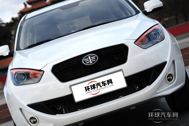 2014款 兩廂 1.5L 手動(dòng)豪華型