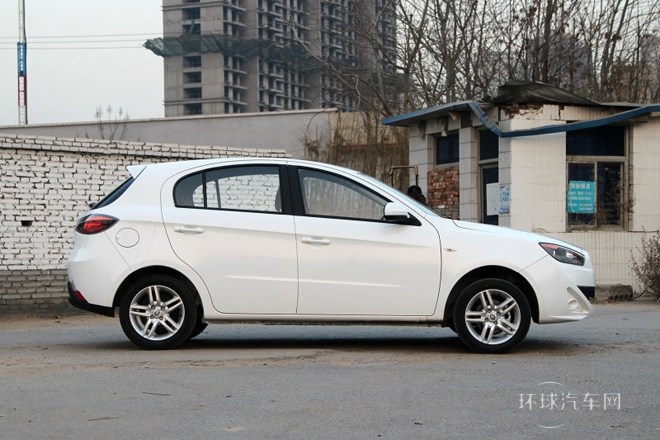 2014款 兩廂 1.5L 自動舒適型