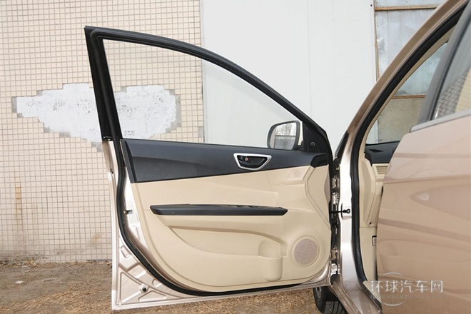 2013款 1.5L 手動標準版