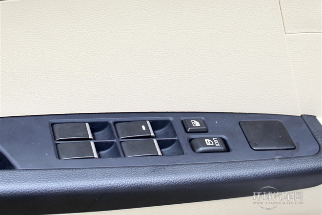 2013款 1.5L 手動舒適版