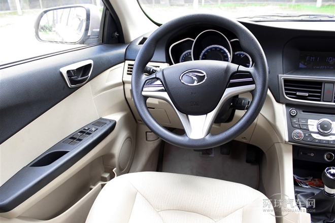 2013款 1.5L 手動舒適版