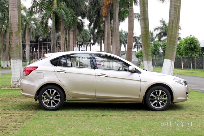 2013款 1.5L 手動舒適版