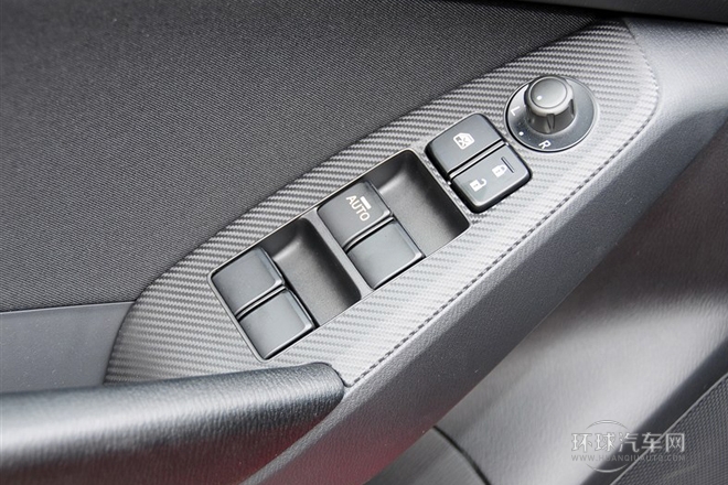 2014款 三廂 1.5L 自動舒適型