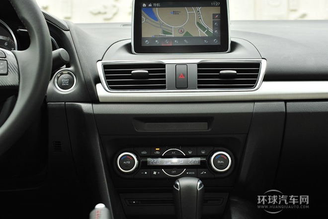 2014款 三廂 2.0L 自動旗艦型