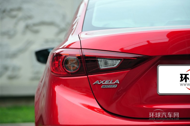 2014款 三廂 2.0L 自動旗艦型