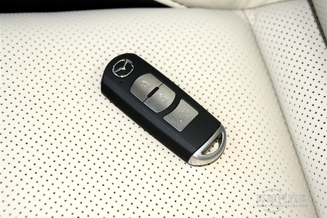 2014款 三廂 2.0L 自動運動型