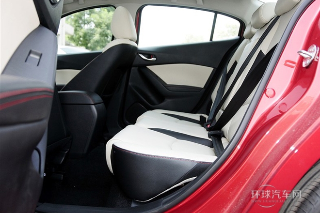 2014款 三廂 2.0L 自動運動型