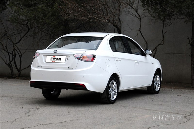 2012款 三廂 1.5L 自動尊貴型