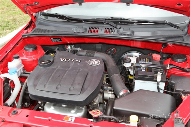 2012款 三廂 1.5L 自動豪華型