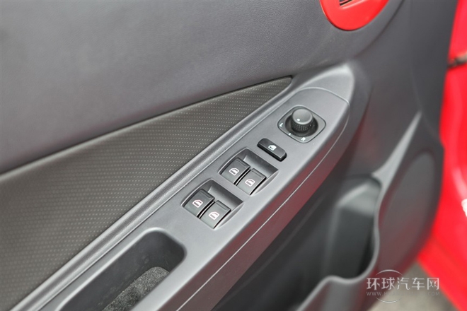 2012款 三廂 1.5L 自動豪華型