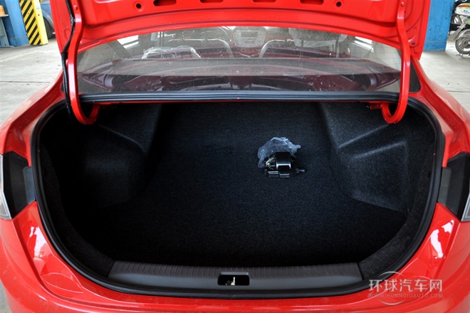 2012款 三廂 1.5L 自動(dòng)豪華型