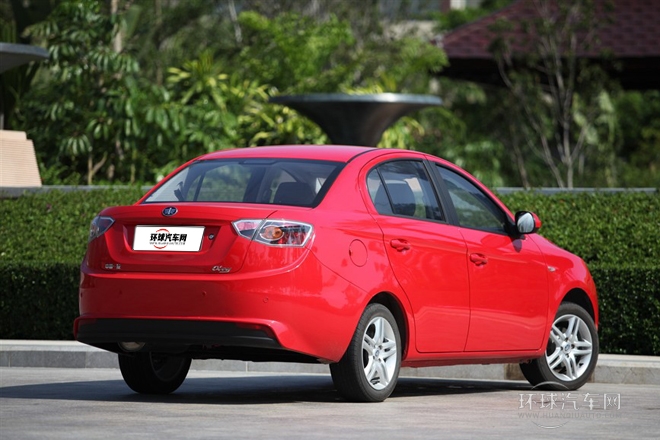 2012款 三廂 1.5L 自動豪華型