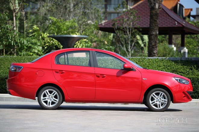 2012款 三廂 1.5L 自動豪華型