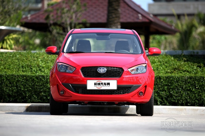 2012款 三廂 1.5L 自動豪華型