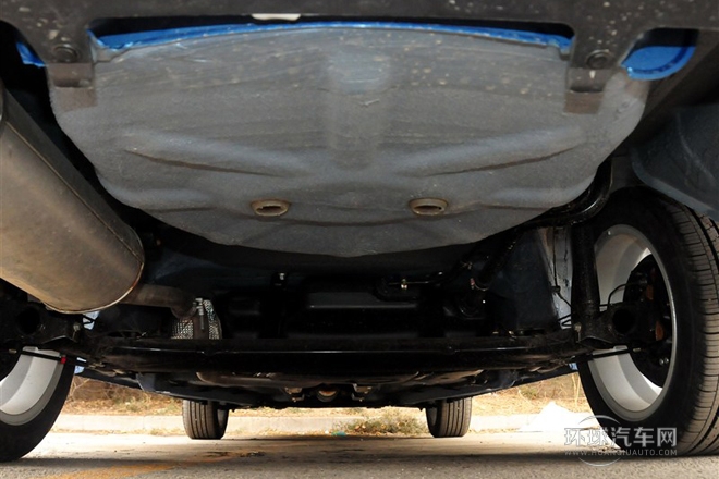 2012款 三廂 1.5L 手動豪華型