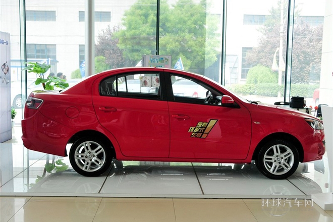 2012款 三廂 1.5L 自動舒適型